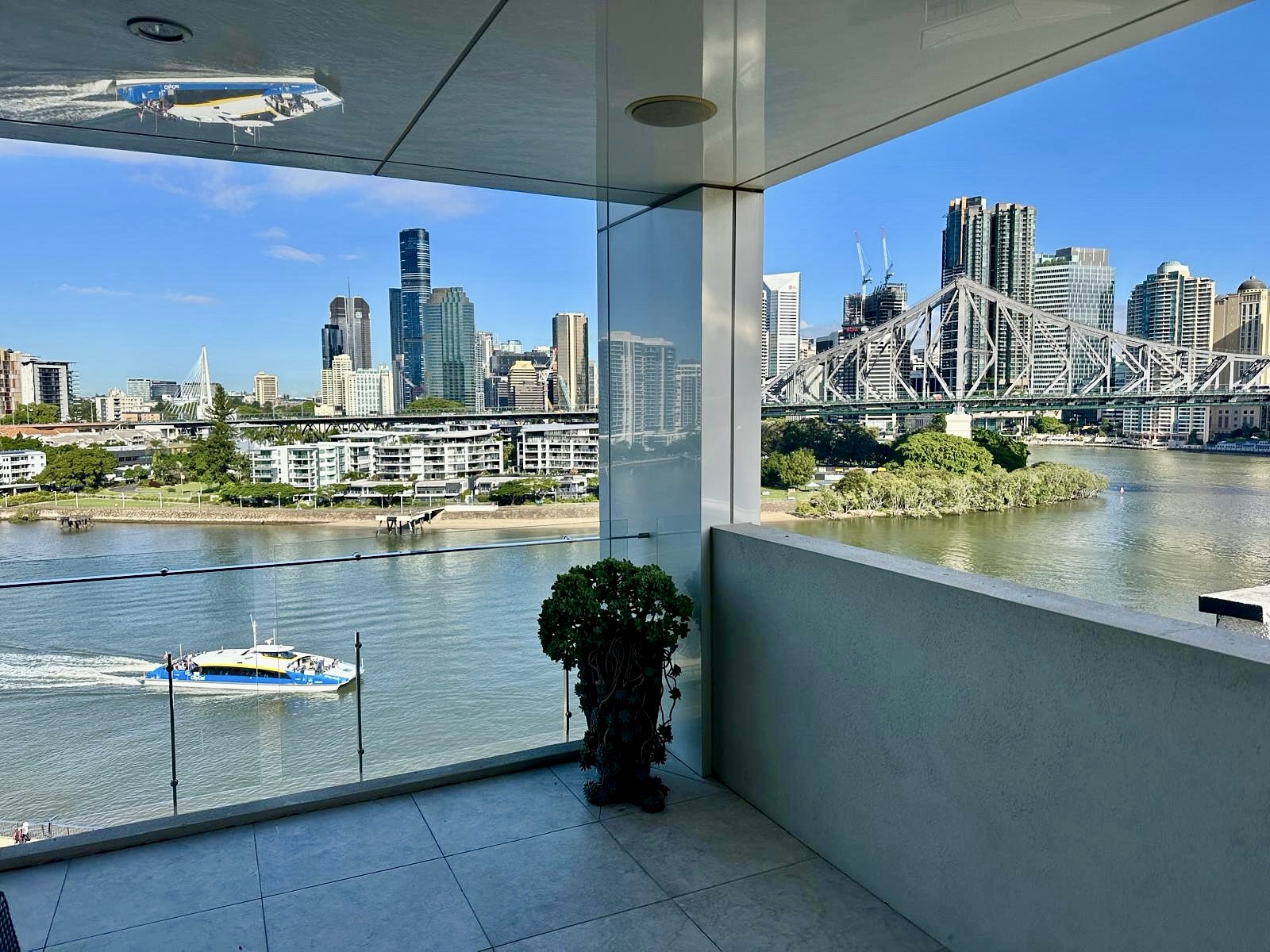View of Brisbane River and Story Bridge after professional window cleaning